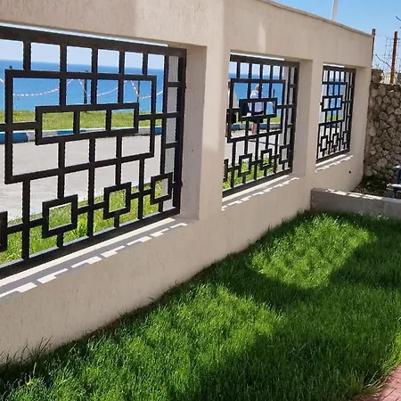 Julia 3* Костинешти