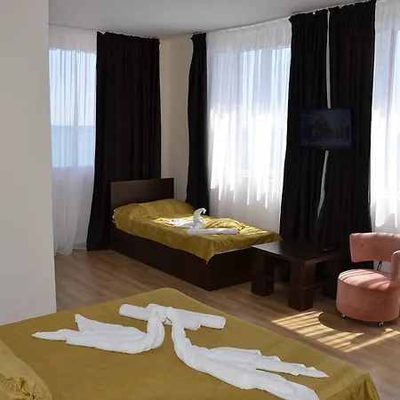 Julia Костинешти