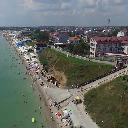 Julia 3* Costinești